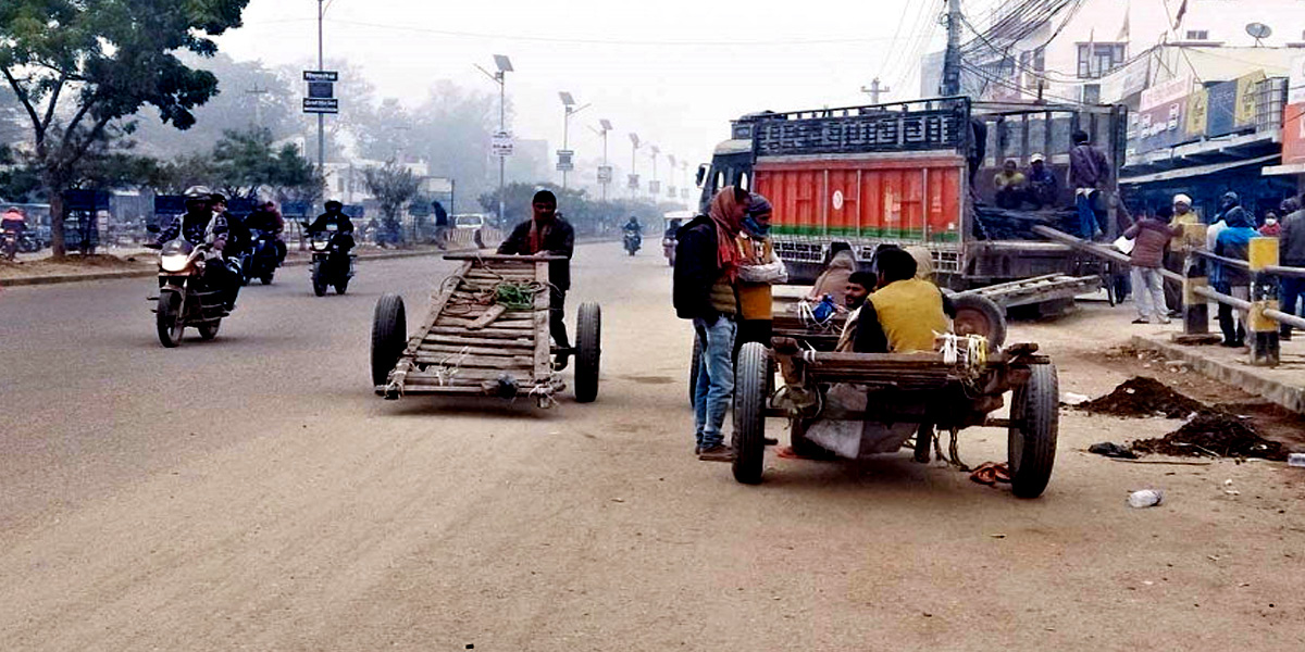 रत्न राजमार्ग फराकिलो बनाइने